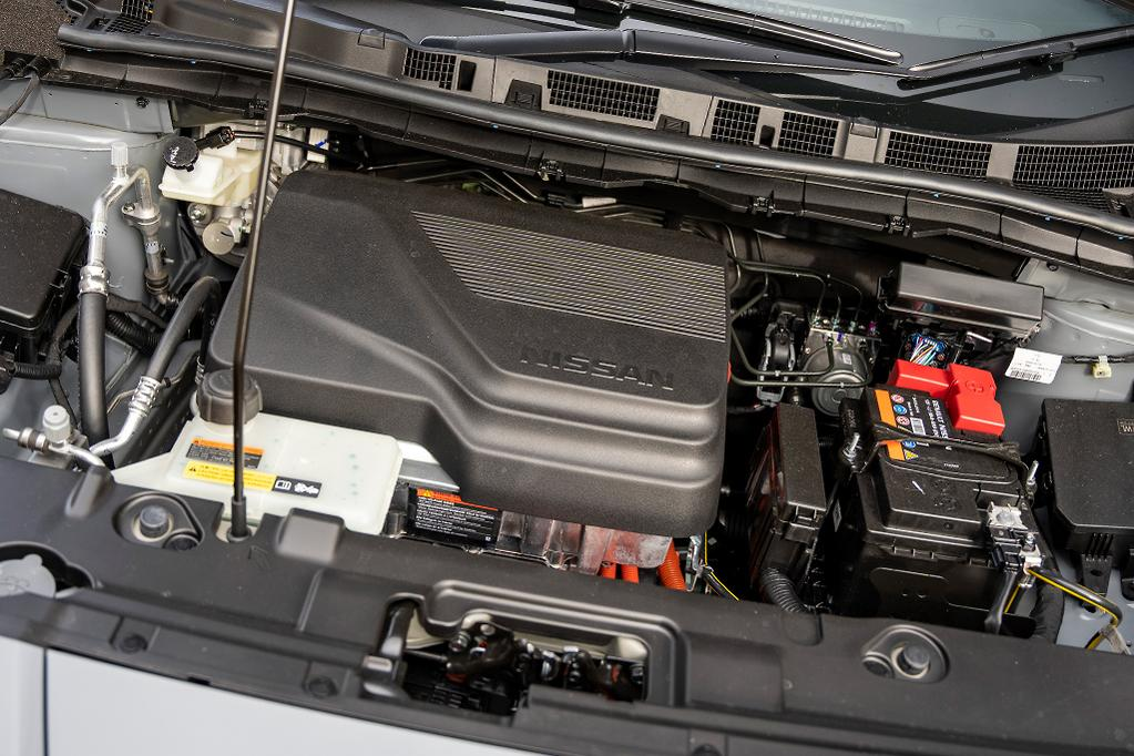 Nissan LEAF Engine